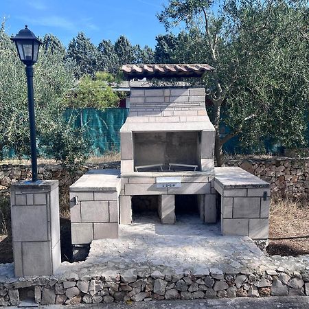 Villa L'Ottagono Con Cucina Parcheggio Privato Telecamerizzato E Wifi Gioia Del Colle Exterior photo